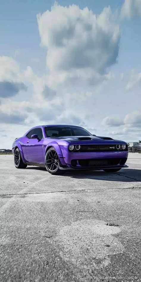 New Car Wallpaper, Luxury Car Photos, Challenger Hellcat, Challenger Srt Hellcat, Dodge Challenger Srt Hellcat, Dodge Muscle Cars, Car Backgrounds, Challenger Srt, Dodge Challenger Srt