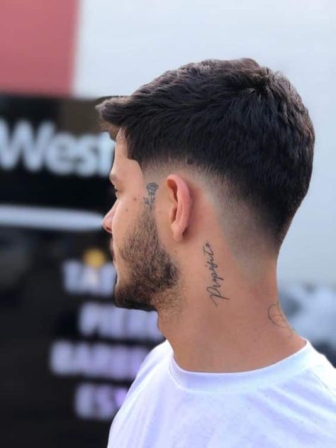 Men Haircut 2022, Modern Low Fade, Low Fade Hairstyle, Mens Haircuts Thick Hair, Crew Cut Hair, Very Short Hair Men, Spikey Hair, Fade Hairstyle, Men Fade Haircut Short