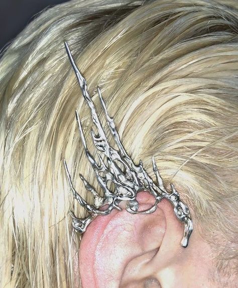 00s Mode, Ear Piece, Yennefer Of Vengerberg, Soldering Jewelry, Dope Jewelry, Jewelry Inspo, Soldering, Piercing Jewelry, Cute Jewelry