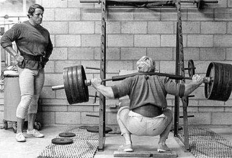 Dave Draper, Tom Platz, Squat Routine, Golden Era Bodybuilding, Squat Technique, Free Weight Workout, Old School Bodybuilding, Arnold Schwarzenegger Bodybuilding, Schwarzenegger Bodybuilding