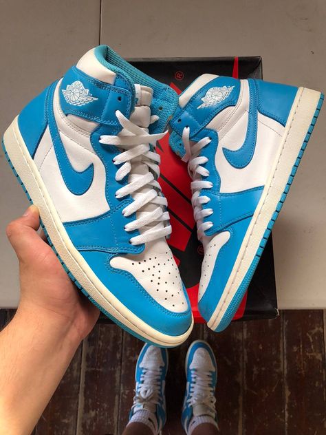 Jordan Unc, Jordan 1 Unc, Aesthetic Vision Board, Style Outfits Men, Nike Air Jordan 1 Retro, Jordan 1s, Street Style Outfits Men, Air Jordan 1 Retro High Og, Nike Air Jordan 1