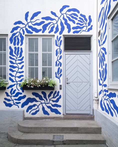 Murals — Linnéa Andersson Exterior Murals, Interior Murals, Garden Mural, Wall Murals Painted, Door Murals, Mural Design, Arte Inspo, Outdoor Wall Art, Mural Wall Art