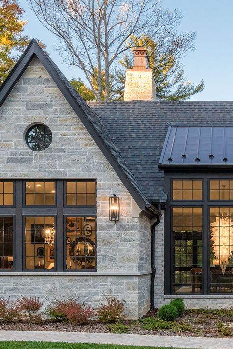 Stone Exterior Houses, Home Designs Exterior, Natural Stone Veneer, Modern Farmhouse Exterior, Exterior Stone, Farmhouse Exterior, Luxury Homes Dream Houses, Stone Veneer, Stone Houses