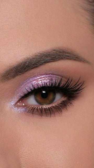 Sparkly Eye Makeup, Purple Makeup Looks, Reflux Diet, Prom Eye Makeup, Purple Eye Makeup, Prom Makeup Looks, Cute Eye Makeup, Sparkly Eyes, Formal Makeup