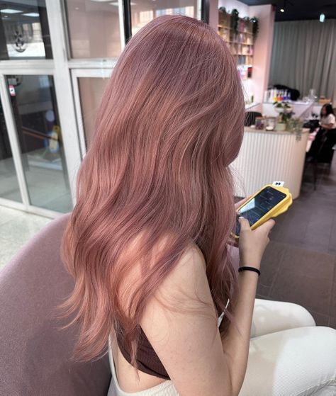 Korean Pink Brown Hair, Light Brown Milk Tea Hair, Washed Pink Hair, Muted Pink Hair Color, Rose Pink Brown Hair, Ashy Pink Brown Hair, Ashy Rose Hair, Light Pink On Brown Hair, Asian With Pink Hair