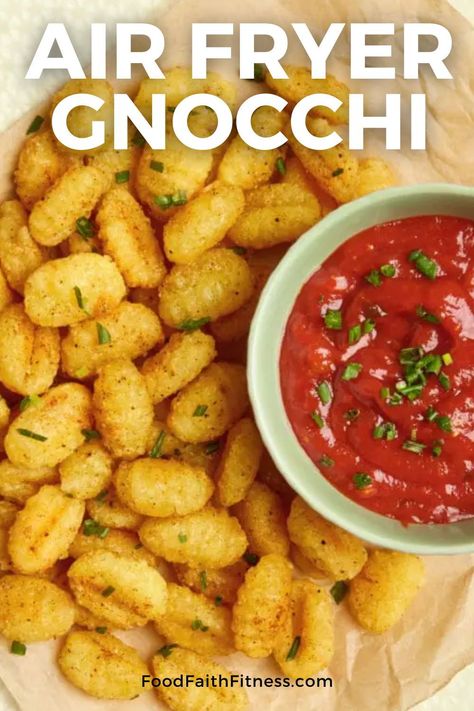 This easy recipe delivers golden-brown perfection in just 30 minutes. Tossed in olive oil and seasonings, it's a flavorful delight. Top with Parmesan and parsley for extra yum Air Fryer Gnocchi, Easy Air Fryer Meals, Vegan Recipes Gluten Free, Dairy Free Low Carb, Best Air Fryer Recipes, Gnocchi Recipe, Snack Smoothie, Food Healthy Recipes, Air Fryer Meals