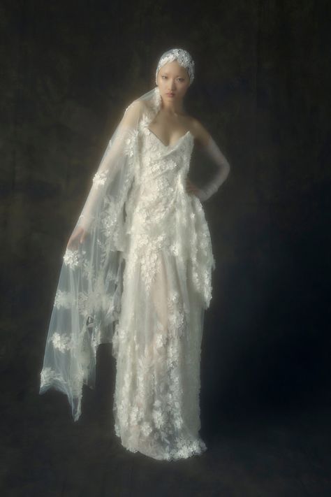 Westwood Wedding Dress, Vintage Wedding Dress 1920s, Vivienne Westwood Bridal, Vivienne Westwood Wedding Dress, Vivienne Westwood Wedding, Flora Bridal, 1920s Wedding Dress, Collection Couture, The Vivienne