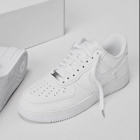 Nike Air Force 1 Low White, Nice Air Force 1, Nike Force One, Nike Air Force White, Marvel Shoes, Bape Shoes, Urban Sneakers, Air Force 1 White, Shoes Air Force