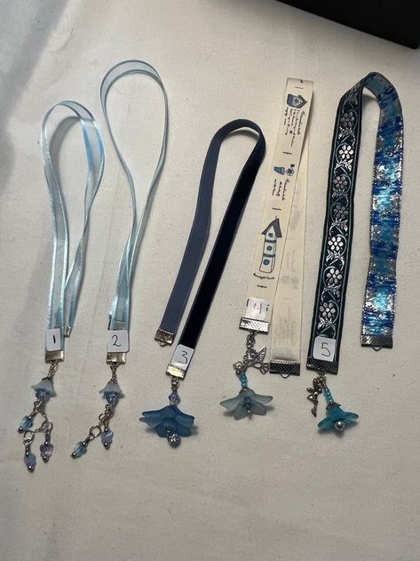 bookmksbrcbystacy - Etsy Star Bookmark, Fairy Charms, Unique Bookmark, Beaded Bookmarks, Diy Bookmarks, Metal Bookmarks, Bird Charm, Ribbon Bookmarks, Printed Ribbon