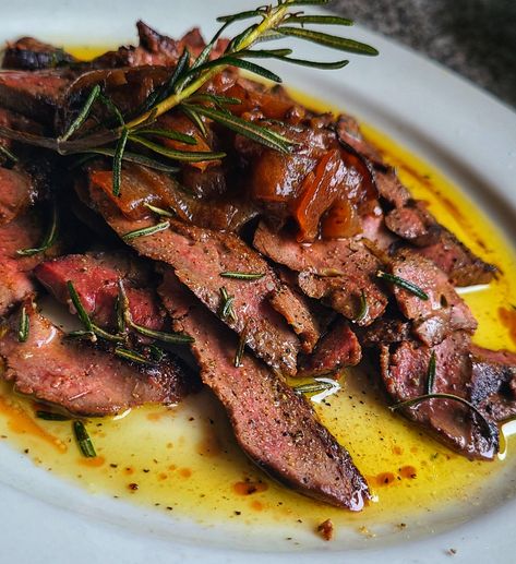 Seared Calf Liver with Caramelized Onions | KALOFAGAS | GREEK FOOD & BEYOND Calves Liver, Offal Recipes, Organ Meats, Caramelized Shallots, How To Cook Liver, Liver And Onions, Reheat Chicken, Liver Recipes, Clam Recipes