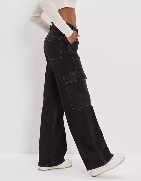 AE Super High-Waisted Cargo Baggy Wide-Leg Jean Cargo Pants Outfit Women, Wide Leg Jeans Outfit, Cargo Pants Outfit, Cute Lazy Day Outfits, Lazy Day Outfits, Cute Swimsuits, Cute Everyday Outfits, Really Cute Outfits, Mens Outfitters