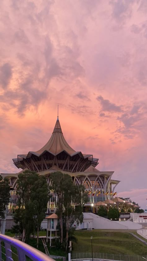 Kuching Sarawak Aesthetic, Sarawak Aesthetic, Kuching Sarawak, Travel Malaysia, Travel Picture Ideas, Kuching, Cute Jokes, Sunset Nature, Pictures Of Nature