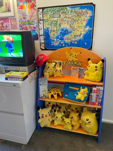 Pokémon Pikachu 90s collection 2000s Room, Pokemon Room, Pokemon Adventures Manga, Filmmaking Inspiration, Pokemon Official, Pokemon Toys, Surf Club, Game Developer, Pokemon Toy