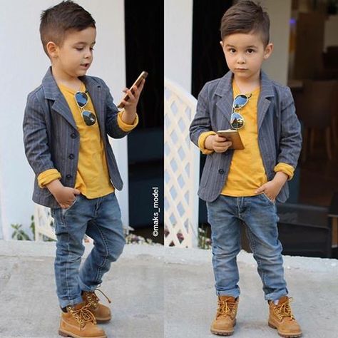 Comfortable Stylish Outfits, Stylish Boy Clothes, Baby Boy Haircuts, Kids Dress Boys, Kids Wear Boys, Fashionable Kids, Baby Boy Dress, 19 Kids