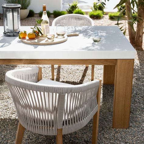 Modern Outdoor Dining, Sculptural Chair, Garden Wallpaper, Florida House, Outdoor Dining Furniture, Teak Outdoor, Chair Cushion, Club Chair, Patio Area