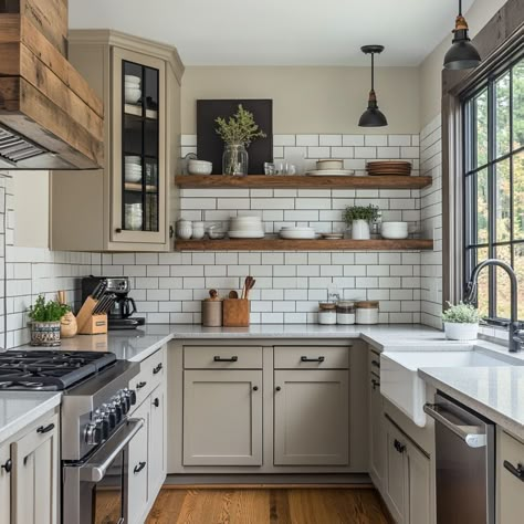 Small Kitchen Design Ideas for Compact American Homes | FH Kitchen Ideas For Small Spaces Apartment, Tiny Kitchen Design Small Apartments, American Kitchen Ideas, Small L Shaped Kitchen Ideas, Kitchen American Style, Small Modern Farmhouse Kitchens, Elegant Small Kitchen, Small Cozy Kitchen, Cozy Small Kitchen