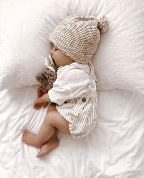 Newborn Photo Outfits For Baby, Summer Baby Boy Outfits Newborn, Newborn Boy Summer Outfits, Newborn Boy Outfits Summer, Newborn Summer Outfits Boy, Baby Boy Style Newborn, Newborn In Summer, Summer Newborn Pictures, Baby Boy Outfits Newborn Summer