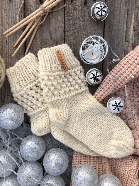 Excited to share this item from my #etsy shop: Knitted Woolen Socks, Openwork socks Romantic, Bed Socks, Woman's socks, Fanny Gift, FREE SHIPPING! #birthday #beige #geometric #ankle #christmas #woolensocks #naturalmaterial Bags Drawing, Woolen Socks, Romantic Bed, Bed Socks, Eco Bags, Casual Socks, Cool Socks, Socks And Hosiery, Sheep Wool