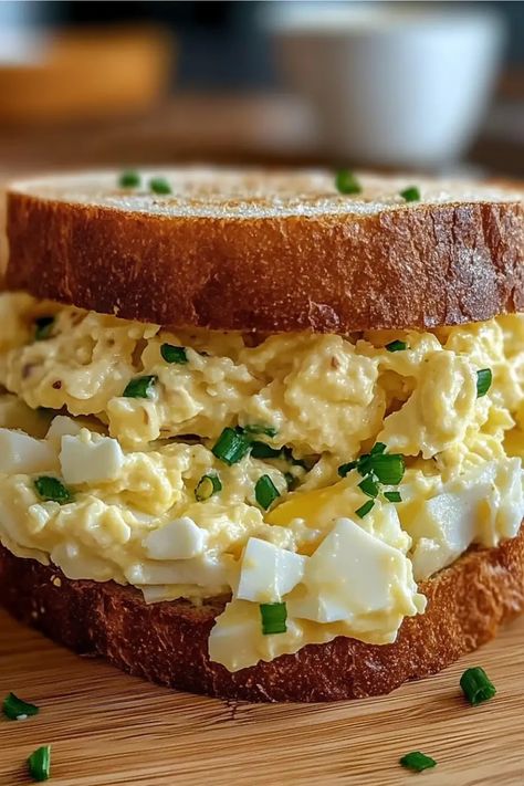 Simple Cold Sandwich Recipes, Quick Egg Salad, Simple Egg Salad Sandwich Recipe, Breakfast Egg Salad Sandwich, Egg Salad Sandwich Aesthetic, Egg Salad Simple, Old Fashioned Egg Salad, Mexican Egg Salad Recipe, Egg And Lettuce Sandwich