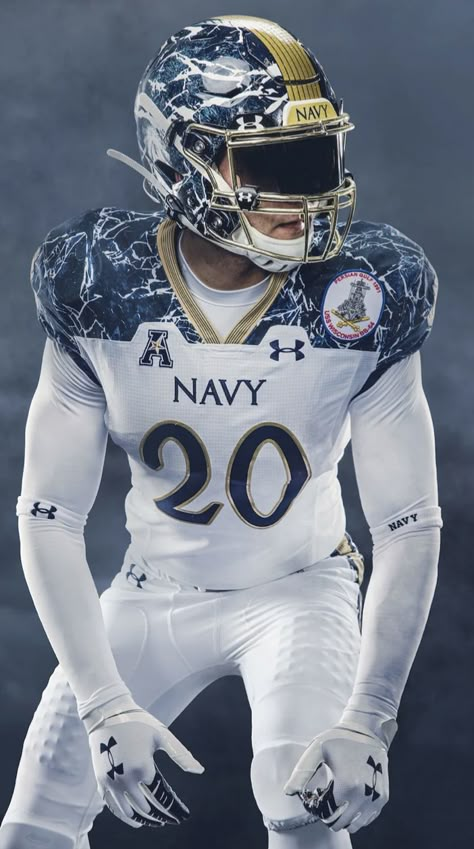 College Football Art, Cool Football Pictures, College Football Uniforms, American Football Uniform, American Football Uniforms, Nfl Uniforms, Football Drip, Football Poses, Navy Football