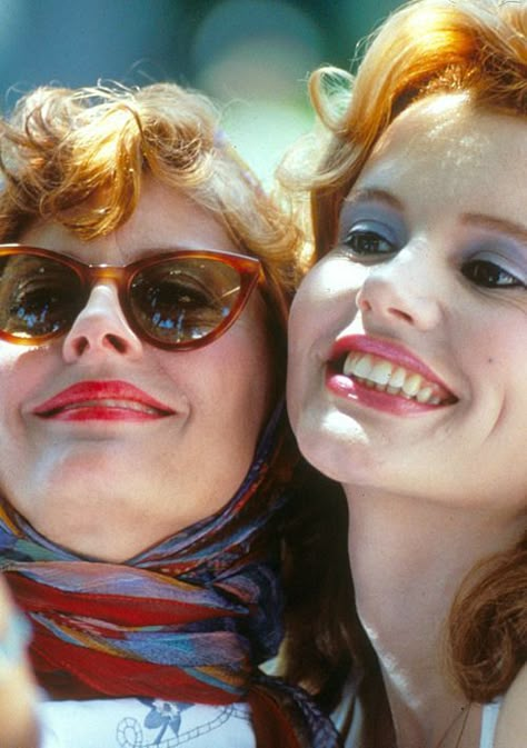 Gena Davis, Thelma And Louise Movie, Thelma And Louise, Best Red Lipstick, Geena Davis, Thelma Louise, Epic Movie, Female Friendship, Susan Sarandon