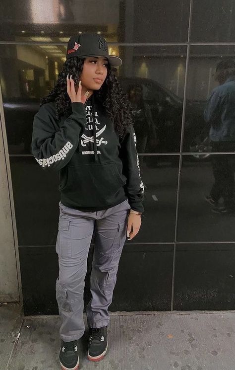 Bred 4s Outfit, 4s Outfit, Bred 4, Tomboy Outfits, Tomboy Style Outfits, Teenage Fashion, Cute Swag Outfits, Streetwear Fashion Women