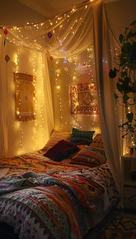 Wall Bedroom Ideas, Wall Ideas Bedroom, Decor Inspiration Bedroom, Light Fixtures Bedroom, Panels Bedroom, Bedroom Wall Ideas, Bedroom Decor Ideas For Women, Cozy Boho Bedroom, Bedroom Decor Inspirations