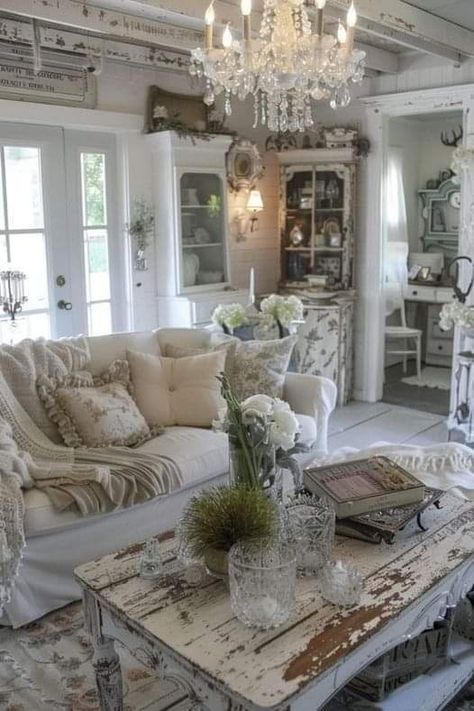 Shabby Chic Tiny House Interior, Shabby Chic Flooring, Shabby Chic Beach Decor, Rachel Ashwell Shabby Chic Couture, French Cottage Decor, Shabby Chic Porch, Shabby Chic Beach, Rachel Ashwell Shabby Chic, Shabby Chick