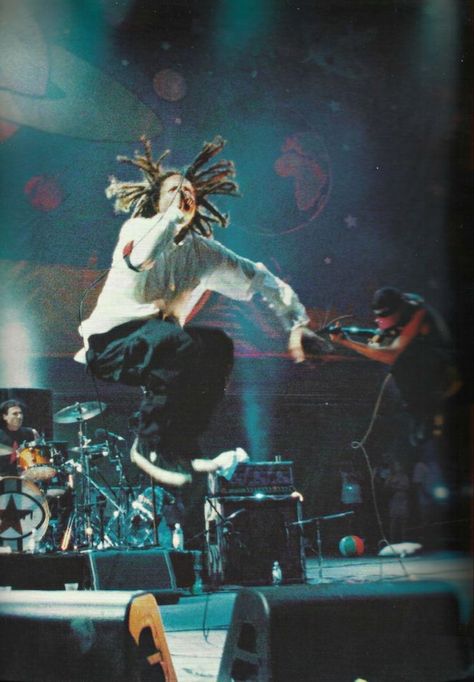 zack de la rocha | Rage against the machine, Woodstock, Band posters Woodstock 99, Rage Against The Machine, The Machine, Woodstock, Skateboard, Tumblr, Memes, Pins