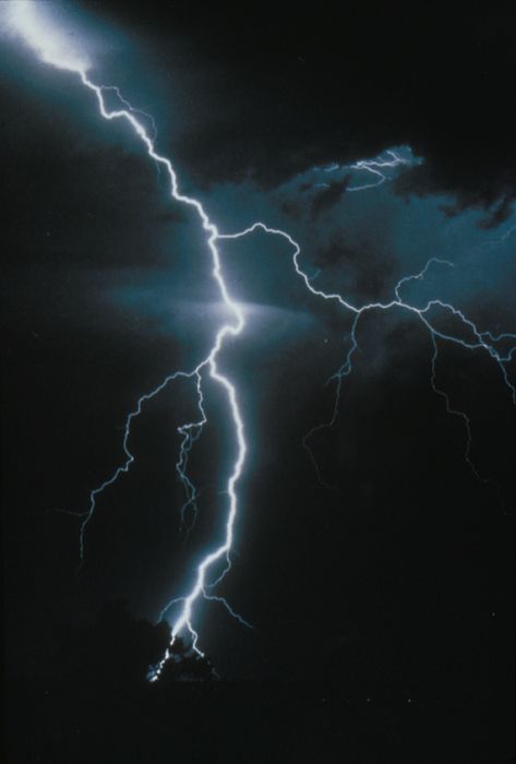 Thunder and Lightning | UCAR Center for Science Education Thunder Storm Wallpaper, Thunder Effect, Lightning And Thunder, Lightning Effect, Thunderstorm Clouds, Rain And Thunder Sounds, Thunder Storm, Lightning Storms, Rain And Thunder