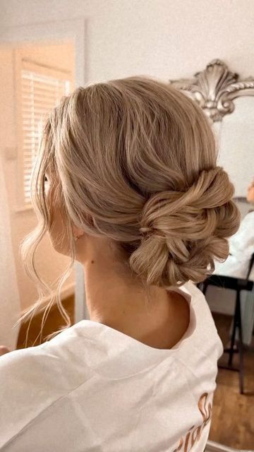 Debs Hairstyles, Deb Hair, Blonde Bridal Hair, Bridal Hair Up, Bridesmaid Hair Inspo, Grad Hair, Blonde Wedding Hair, Cute Prom Hairstyles, Side Chick