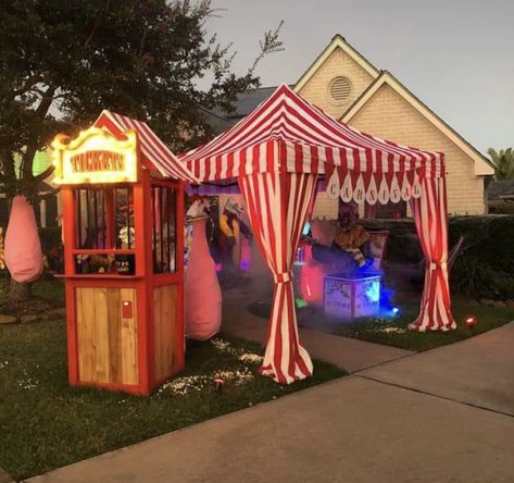 Trick Or Treat Tent Ideas, Circus Trunk Or Treat, Carnival Trunk Or Treat, Carnival Trunk, 10x10 Tent, Clown Theme, 2024 Halloween, Yard Party, Carnival Halloween