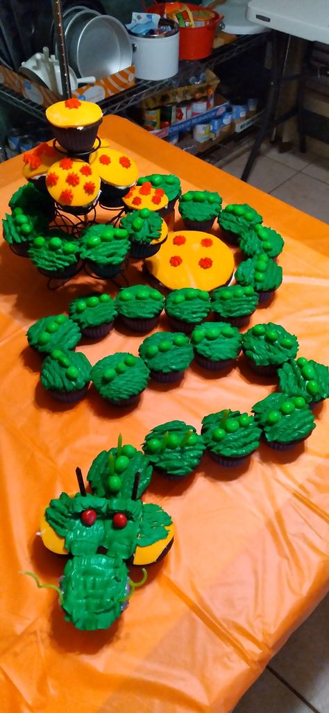 Dragon Balls Birthday Theme, Dragon Ball Z Themed Birthday Party, Dragon Ball Z Birthday Party Food, Dbz Party Ideas, Dragon Ball Cake Pops, Dragon Ball Z Party Food, Dragon Ball Z 30th Birthday, Dragon Ball Z Birthday Party Ideas Goku, Dragon Ball Z Dessert Table