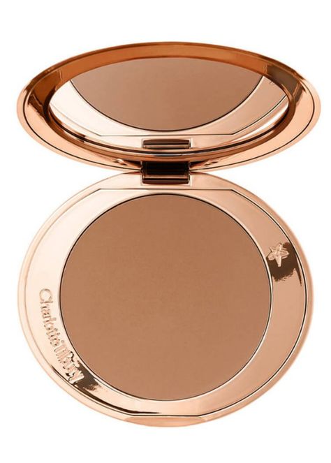 Charlotte Tilbury Bronzer, Charlotte Tilbury Airbrush Bronzer, Charlotte Tilbury Products, Best Bronzer, Bronzer Brush, Magical Makeup, Matte Bronzer, Flawless Foundation, Medium Skin Tone