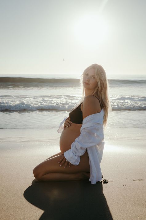 Maternity — Rhianna Israni Maternity Swimsuit Photoshoot, Maternity Boudiour Beach, Maternity Ocean Photoshoot, Bathing Suit Maternity Photos, Boat Maternity Photos, Solo Beach Maternity Photos, Pregnancy Photos At The Beach, Tropical Maternity Shoot, Pregnant Photoshoot Beach