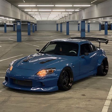 S2000 Honda, Honda Vtec, Drifting Cars, Old School Cars, Street Racing Cars, Honda S2000, Super Luxury Cars, Pretty Cars, Street Cars