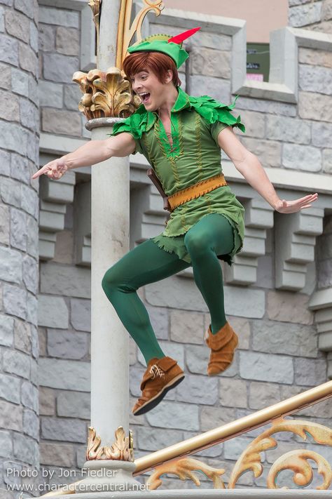 WDW March 2015 - Dream Along With Mickey | Flickr - Photo Sharing! Disney Male Characters, Fantasia Peter Pan, Disfraz Peter Pan, Peter Pan Jewelry, Peter Pan Musical, Peter Pan Cosplay, Shrek Musical, Shrek Costumes, Shrek Costume