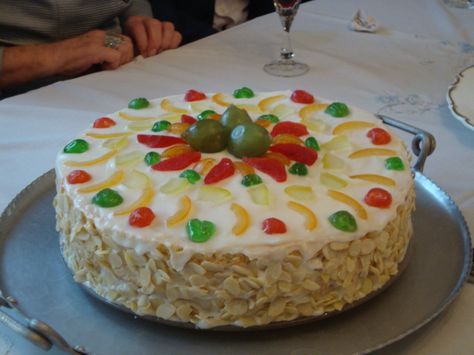 Sicilian Cassata l Eating Well Italian Cassata Cake Recipe, Casata Cake, Christmas Patisserie, Sicilian Cake, Cassata Cake Recipe, Grocery Store Cake, Cassata Cake, Giada De Laurentiis Recipes, Italian Sweets