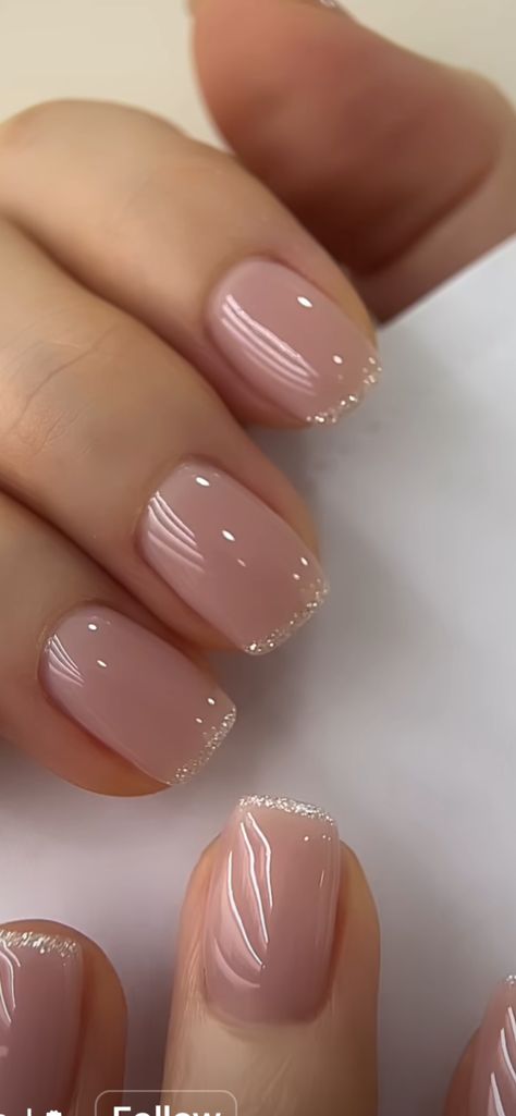 Natural Nails For Wedding, Beautiful Neutral Nails, French Manicure For Christmas, Bridesmaid Gel Nails, Corporate Nails Simple, Nail Neutral Colors, Nail Trends Winter 2024, January Manicure Ideas, Cute Neutral Nail Designs