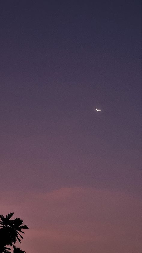 Moon, crescent, Crescent Moon Wallpaper Aesthetic, Waning Crescent Moon, Sunset Captions, Waning Crescent, Moon Crescent, Moon Wallpaper, Travel Pictures Poses, Moon Pictures, Background Wallpaper For Photoshop