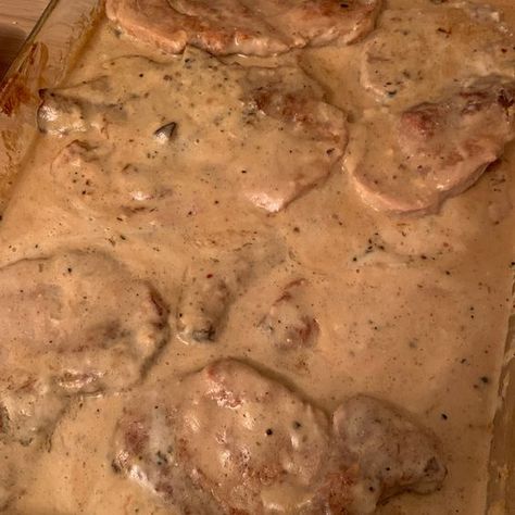 Smothered Pork Chops in the Oven Oven Smothered Pork Chops, Smothered Baked Pork Chops, Pork Chops In The Oven, Baked Boneless Pork Chops, Oven Pork Chops, Gravy For Mashed Potatoes, Pork Steak Recipe, Smothered Pork Chops Recipe, Boneless Pork Chop Recipes