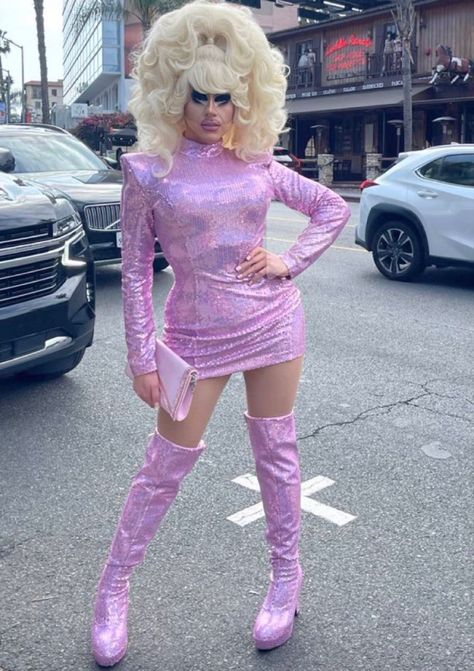 Trixie Mattel Costume, Trixie Mattel Outfit, Drag Queen Halloween Costume, Drag Queen Outfits Ideas, Bg3 Character, Queen Halloween Costumes, Drag Queen Costumes, Race Outfit, Drag Queen Outfits