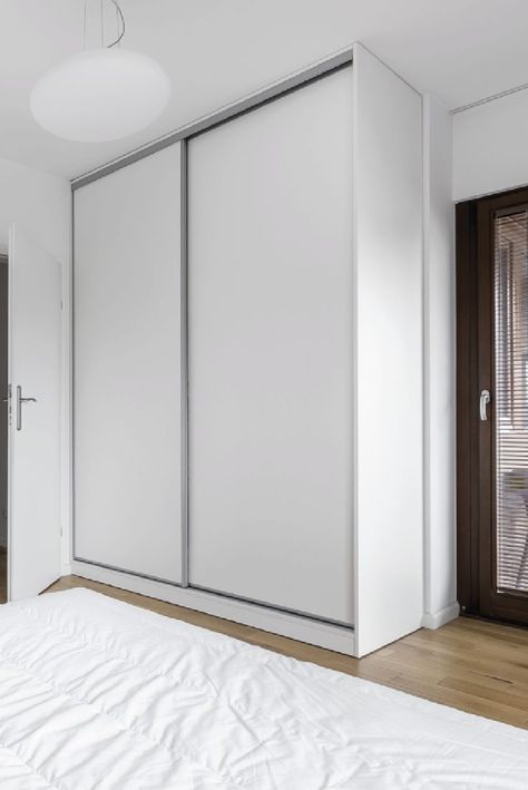 Wardrobe Bedroom Design, 2 Sliding Door Wardrobe Design, White Wardrobe Bedroom, White Sliding Door Wardrobe, Wardrobe Design Bedroom Sliding, Wall Paper Ideas, Wallpaper Closet, Organization Ideas Closet, Small Bedroom Wardrobe