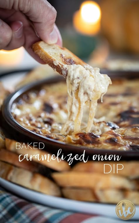 Baked Caramelized Onion Dip - delicious party appetizer dip! Roasted Onion Dip, Elegant Christmas Dinner Party, Baked Dip Recipes, Christmas Dinner Party Ideas, Hot Onion Dip, Empty Kitchen, Onion Appetizers, Party Appetizer Dips, Elegant Christmas Dinner