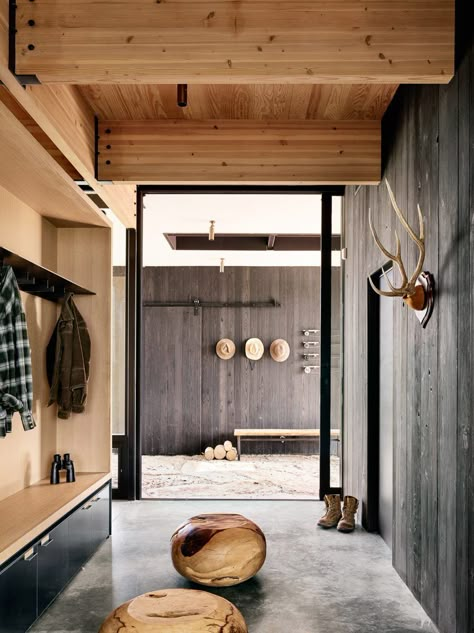 Cement Ceiling Design, Cement Ceiling, Michael Hsu, Rustic Interior Design, Glazed Walls, Mudroom Design, Interior Design Rustic, House White, Red Hill