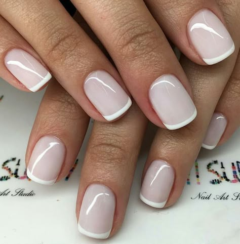 Gel Nails French, Unghie Sfumate, Manicure Colors, Nails French Tip, Nagel Tips, Nails French, Nails Simple, Make Up Nails, Nails And Makeup