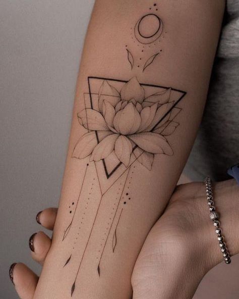 Tattoo Ideas Meaning, Popular Tattoo Ideas, Butterfly Tattoos Images, Triangle Tattoos, Tasteful Tattoos, Forearm Tattoo Women, Lotus Tattoo, Arm Tattoos For Women, Tattoo Arm