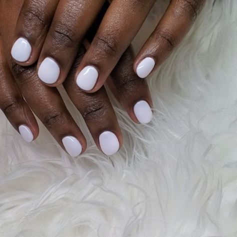 Gel Polish On Short Nails, Short Gel Overlay, Short Nail Overlay Ideas, Extremely Short Nails, Gel Overlay Nails, Short Nail Bed, Short Natural Nails, Overlay Nails, Gel Overlay