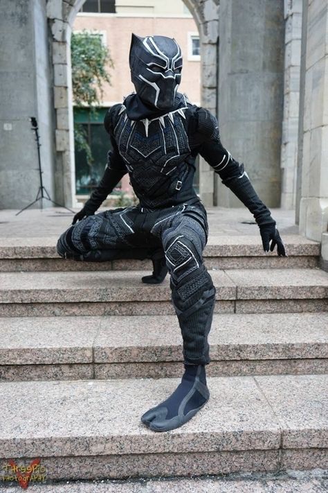 This is a costume based off the superhero Black Panther. I made it by hand sewing fabric Kevlar together and hand painting with rubber for the pattern details. I wanted to use Kevlar because Black Panther's costume is made out of vibranium, which is the... Avengers Photoshoot, Black Panther Halloween, Panther Halloween Costume, Black Panther Halloween Costume, Superhero Photoshoot, Killer Costume, Panthers Outfit, Black Panther Cosplay, Panther Costume