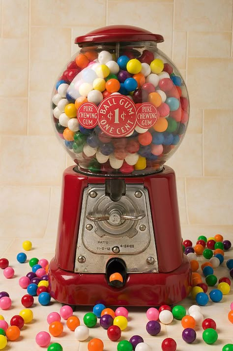 Bubble Gum Machine Photograph  - Bubble Gum Machine Fine Art Print Gum Machine, Bubble Gum Machine, Gumball Machines, Vending Machines, 3d Modelle, Gumball Machine, Chewing Gum, Vending Machine, Keto Recipes Easy